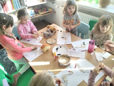  Wybierz 		Miłe Małe Czwartki - Pierwszy Dzień Wiosny